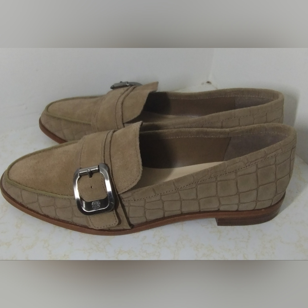 Vince Camuto Tan Women's Loafers Size (9) New Without Box - Picture 3 of 7